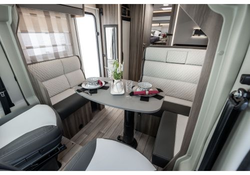 Autocaravana Perfilada ROLLER TEAM Kronos 288TL Black Edition Nueva en Venta