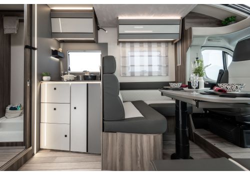 Autocaravana Perfilada ROLLER TEAM Kronos 288TL Black Edition Nueva en Venta