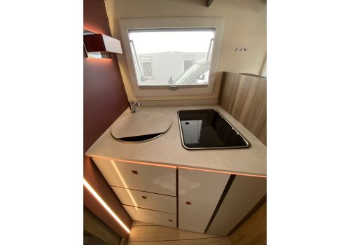 Autocaravana Perfilada ROLLER TEAM Kronos 288 TL Spring Edition en Alquiler