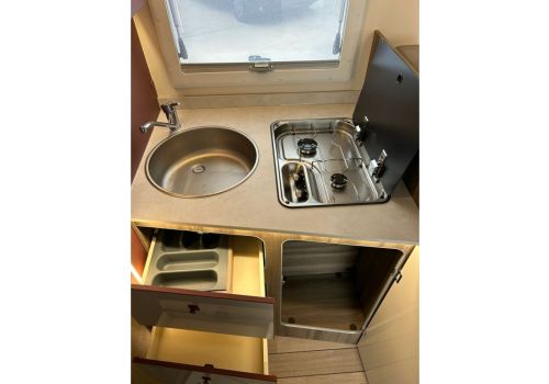 Autocaravana Perfilada ROLLER TEAM Kronos 288 TL Spring Edition en Alquiler