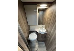 Autocaravana Perfilada ROLLER TEAM Kronos 288 TL Spring Edition en Alquiler
