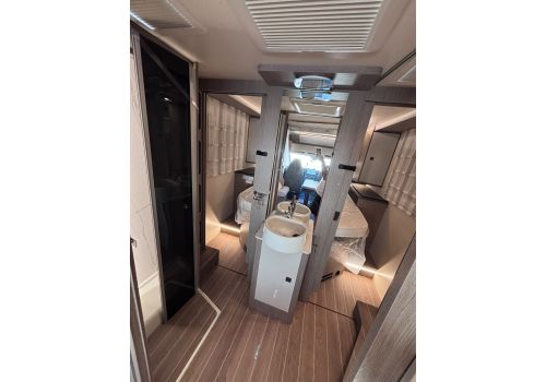 Autocaravana Perfilada ROLLER TEAM Zefiro 266 TL Nueva en Venta