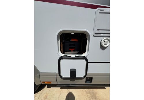 Autocaravana Integral CARTHAGO Chic C-Line I 5.0 L QB Nueva en Venta