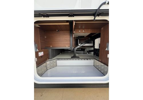 Autocaravana Integral CARTHAGO Chic C-Line I 5.0 L QB Nueva en Venta
