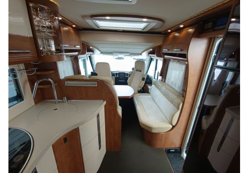 Autocaravana Integral CARTHAGO Chic C-Line XL 5.8 Q de Ocasión