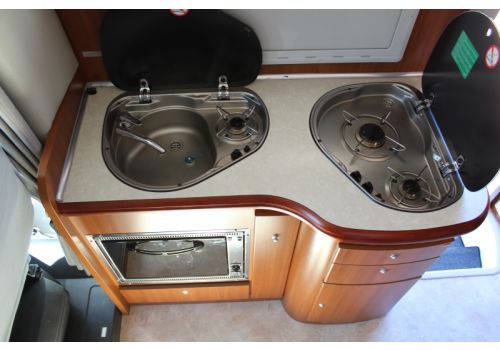 Autocaravana Perfilada MOBILVETTA P81 de Ocasión