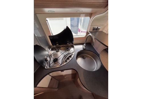 Autocaravana Perfilada CARTHAGO C-Tourer T 145 RB LE de Ocasión