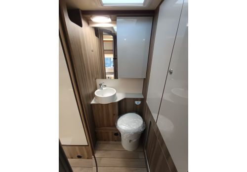 Autocaravana Perfilada ROLLER TEAM Kronos Fit 230 TL Nueva en Venta
