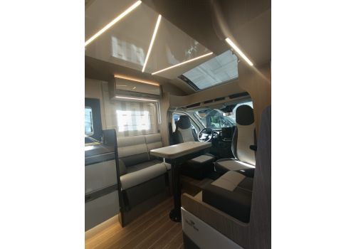 Autocaravana Perfilada ROLLER TEAM Zefiro 267 TL Nueva en Venta