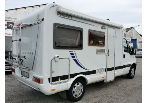 Autocaravana Perfilada DETHLEFFS Globebus T-1 de Ocasión