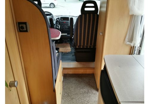 Autocaravana Perfilada DETHLEFFS Globebus T-1 de Ocasión