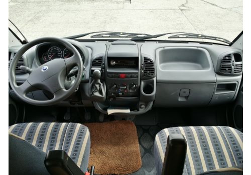 Autocaravana Perfilada DETHLEFFS Globebus T-1 de Ocasión