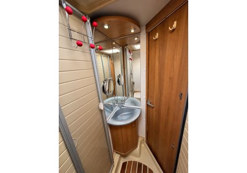 Autocaravana Perfilada BURSTNER Nexxo T660 de Ocasión