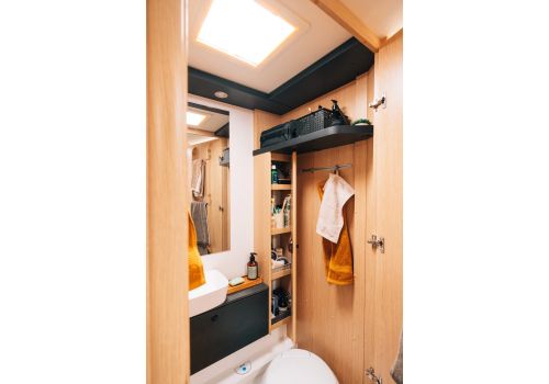 Autocaravana Perfilada SUNLIGHT UNLDT T7433Q 2027 Nueva en Venta