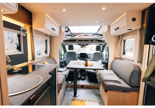 Autocaravana Perfilada SUNLIGHT UNLDT T7433Q 2027 Nueva en Venta