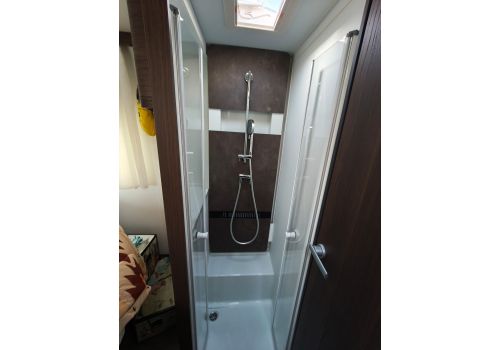 Autocaravana Perfilada ADRIA Matrix Supreme 670SC de Ocasión