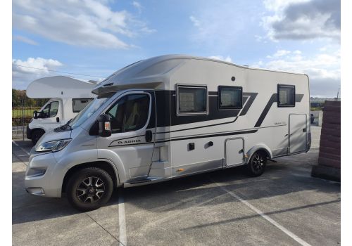 Autocaravana Perfilada ADRIA Matrix Supreme 670SC de Ocasión
