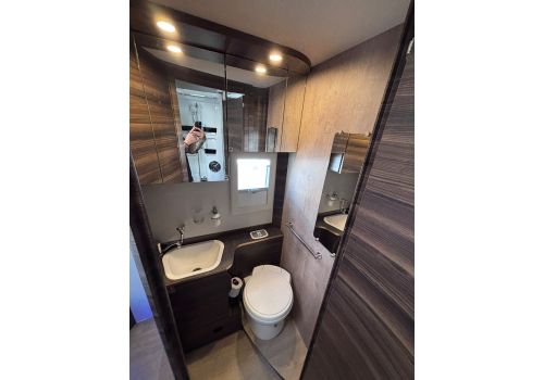 Autocaravana Integral LAIKA Eco Vip H3512DS de Ocasión