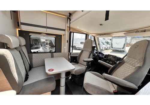 Autocaravana Integral DETHLEFFS Globebus I1 2027 en Alquiler