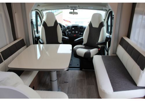 Autocaravana Perfilada DETHLEFFS Trend T 6767 de Ocasión