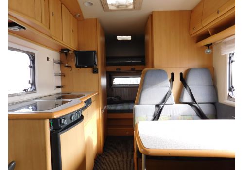 Autocaravana Capuchina DETHLEFFS Esprit A5880 de Ocasión