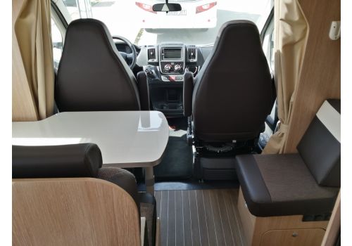 Autocaravana Perfilada SUNLIGHT T 69 S modelo 2017 de Ocasión