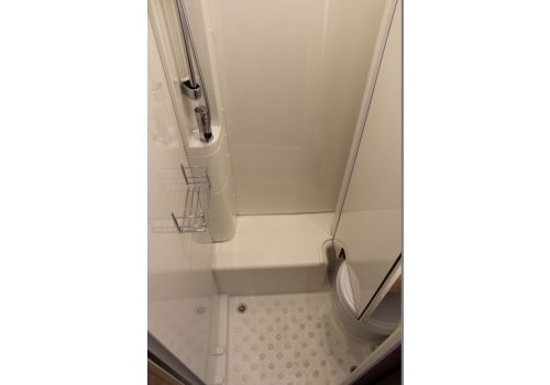 Autocaravana Perfilada DETHLEFFS Globebus T 1 modelo 2017 de Ocasión