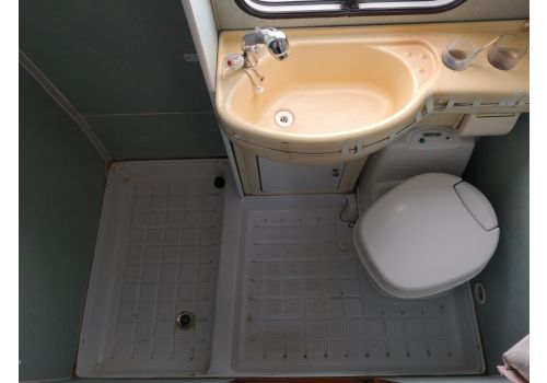 Autocaravana Capuchina ELNAGH Big Marlin de Ocasión