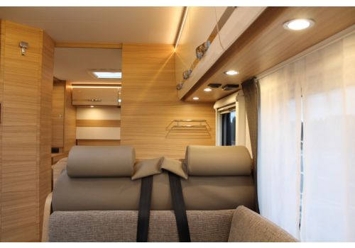 Autocaravana Perfilada DETHLEFFS Globebus T 7 de Ocasión