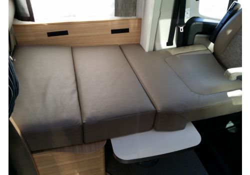 Autocaravana Perfilada DETHLEFFS Globebus T 7 de Ocasión