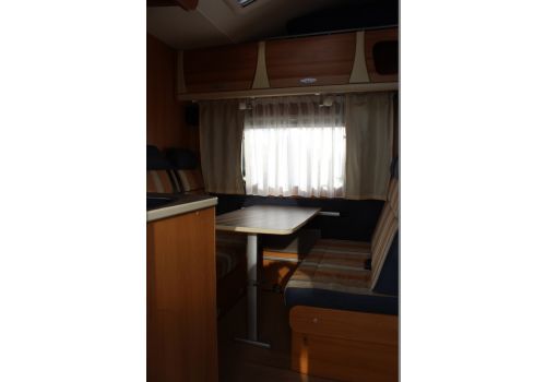 Autocaravana Capuchina DETHLEFFS Globe R A588 de Ocasión
