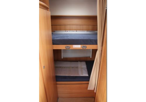 Autocaravana Capuchina DETHLEFFS Globe R A588 de Ocasión