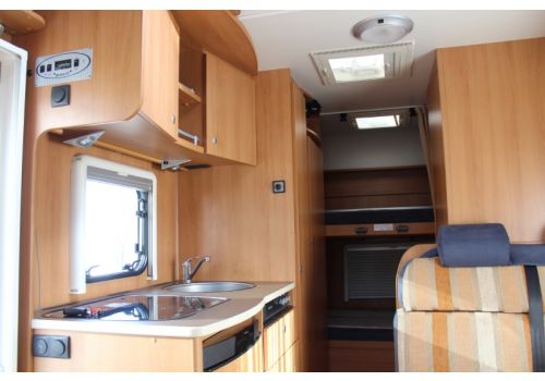 Autocaravana Capuchina DETHLEFFS Globe R A588 de Ocasión