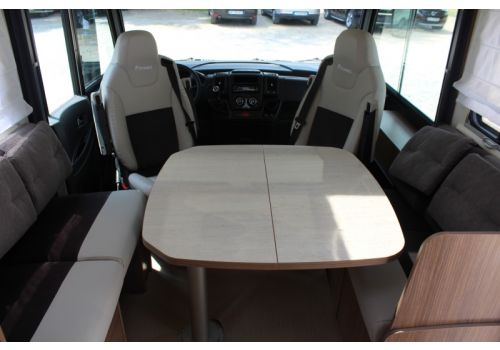 Autocaravana Integral ITINEO MC740 modelo 2018 Nueva en Venta