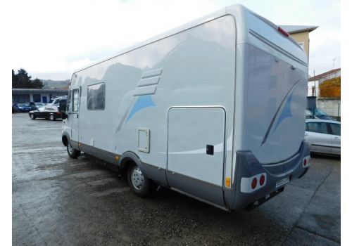 Autocaravana Integral HYMER B614. de Ocasión