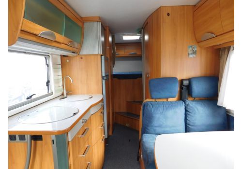 Autocaravana Integral HYMER B614. de Ocasión