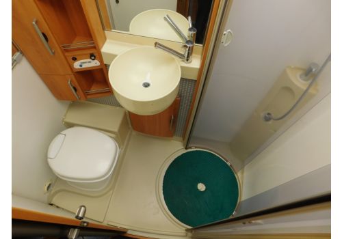 Autocaravana Integral HYMER B614. de Ocasión