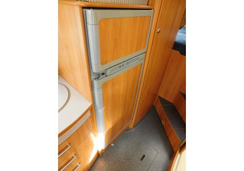 Autocaravana Integral HYMER B614. de Ocasión