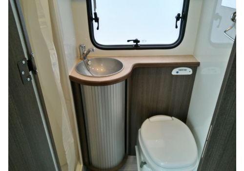 Autocaravana Capuchina RIMOR Katamarano 9 de Ocasión