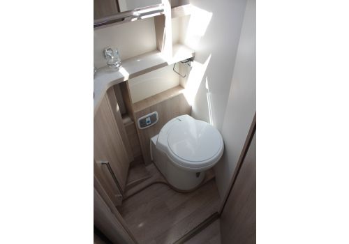 Autocaravana Perfilada RAPIDO 666F Modelo 2018 de Ocasión