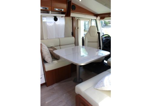 Autocaravana Integral RAPIDO 8094 dF modelo 2020 de Ocasión