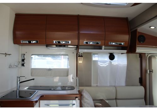Autocaravana Integral RAPIDO 8094 dF modelo 2020 de Ocasión