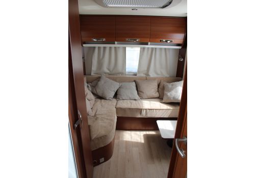 Autocaravana Integral RAPIDO 8094 dF modelo 2020 de Ocasión