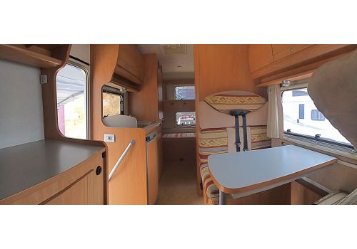 Autocaravana Capuchina ELNAGH Sharky L2 de Ocasión