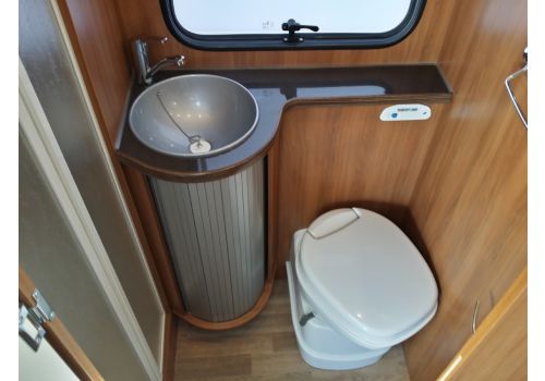 Autocaravana Capuchina RIMOR Katamarano 9 de Ocasión