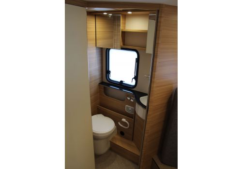 Autocaravana Perfilada DETHLEFFS Globebus T 7 modelo 2019 de Ocasión