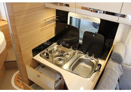 Autocaravana Perfilada DETHLEFFS Globebus T 7 modelo 2019 de Ocasión