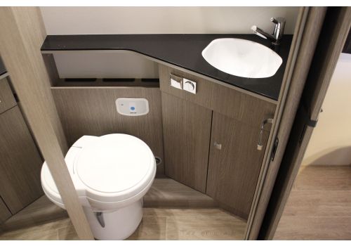 Autocaravana Integral DETHLEFFS Magic Edition I 3 DBM modelo 2019 de Ocasión