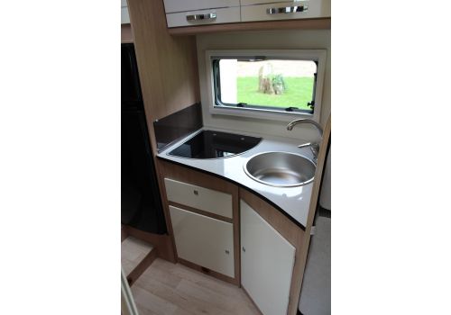 Autocaravana Perfilada ITINEO PJ740 modelo 2019 de Ocasión