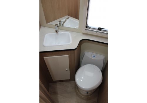 Autocaravana Perfilada ITINEO PM740 modelo 2019 Nueva en Venta